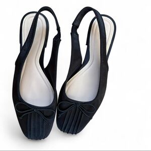Elegant Black Slingback Flats